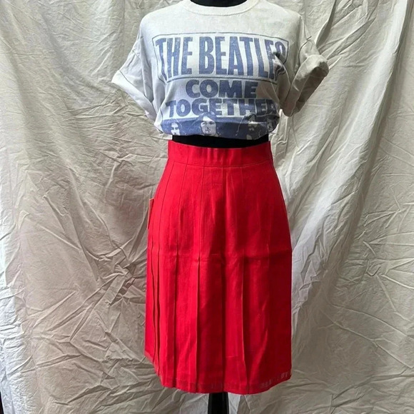 Vintage pleated skirt - Picture 1 of 7